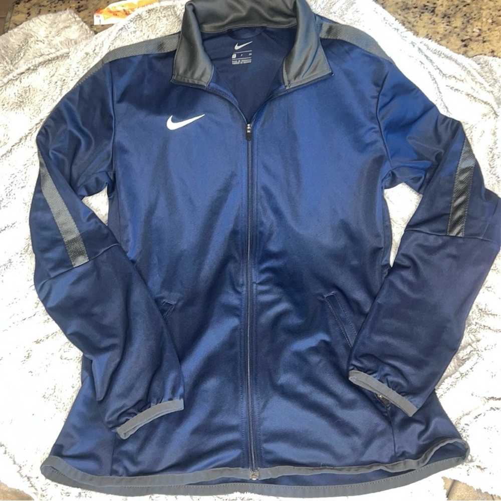 Nike woman sports dark blue sweater
